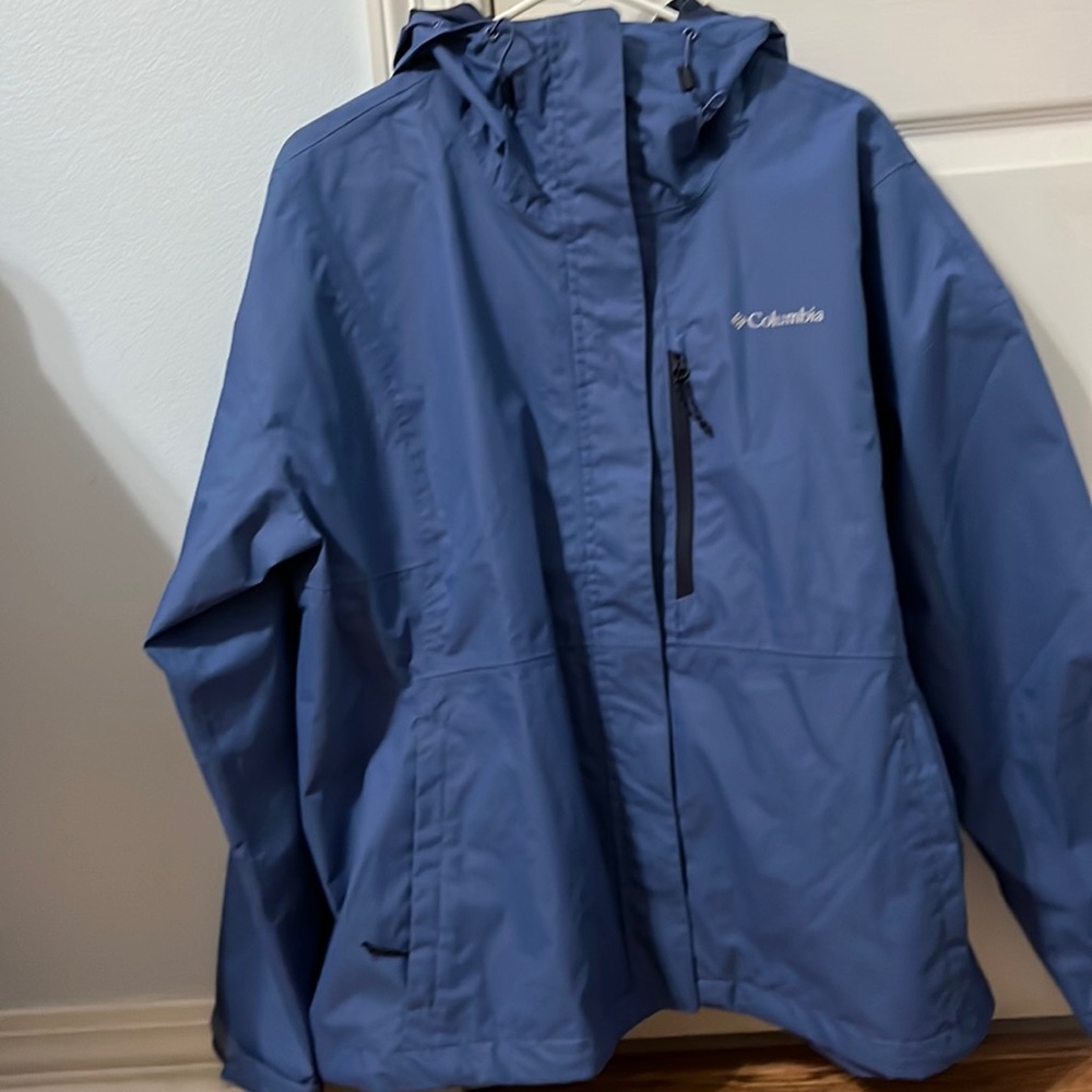 Hooded Columbia raincoat XXL